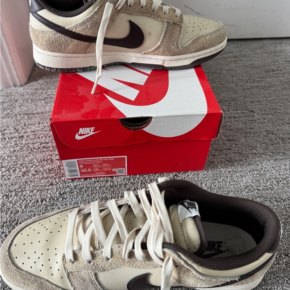 Nike dunk low  retro Men's Beige and chocolate Brown Sneakers